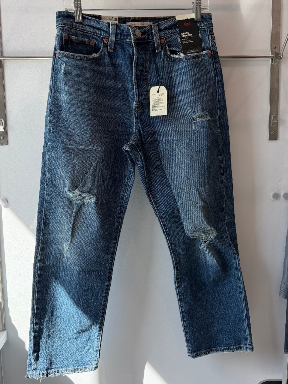 Levi's Wedgie Straight Distressed Women's 29 x 26 NWT